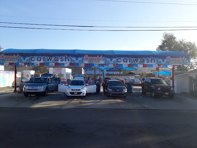 Herrada's Carwash autolavado en Ensenada