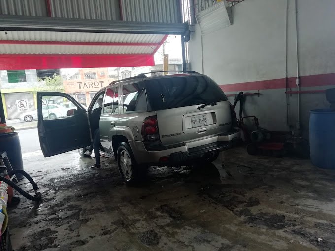 autolavado en Apodaca