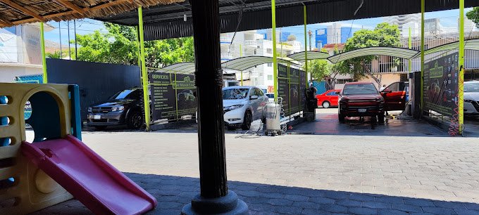 Car Wash Center autolavado profesional en Acapulco