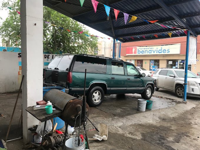 Car-Wash ORTIZ lavado de autos nuevo laredo