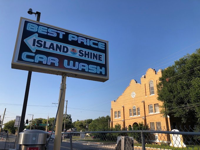 Island Shine Auto Wash car wash in tampa