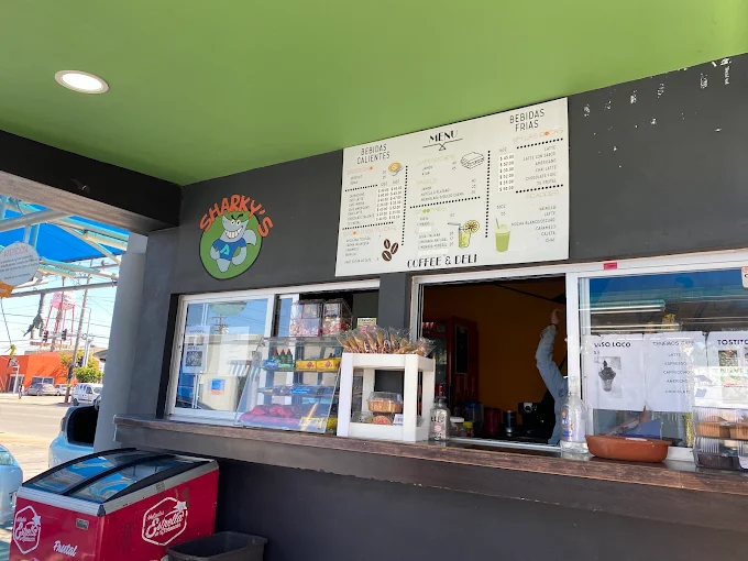 Sharky’s Car Wash & Detail Sucursal Centro