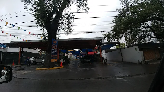servicios Zoom Express CarWash