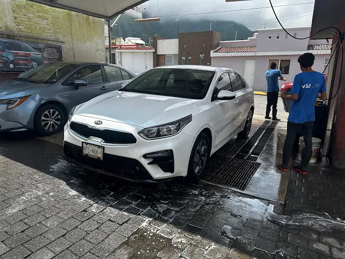V12 Autolavado y Detallado auto lavado en Tepic