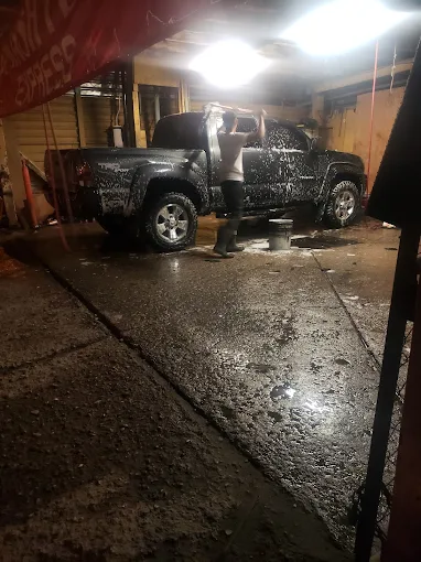 lava autos en Mexicali 24 horas abierto